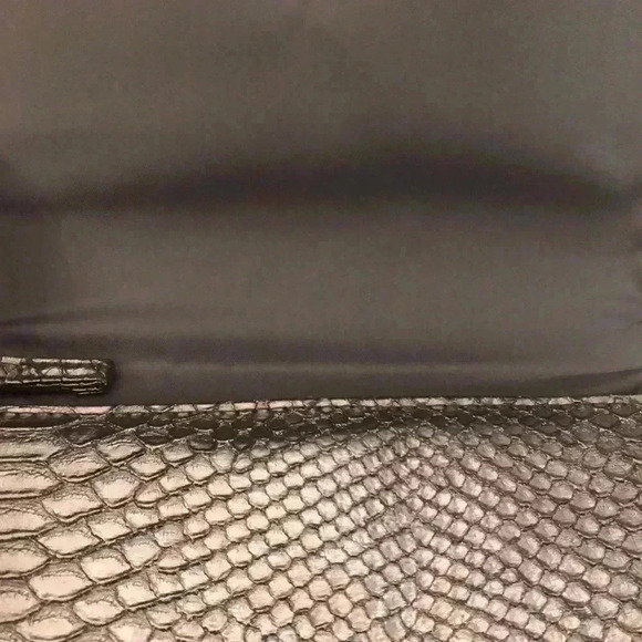 Hand bag - Picture 2 of 3